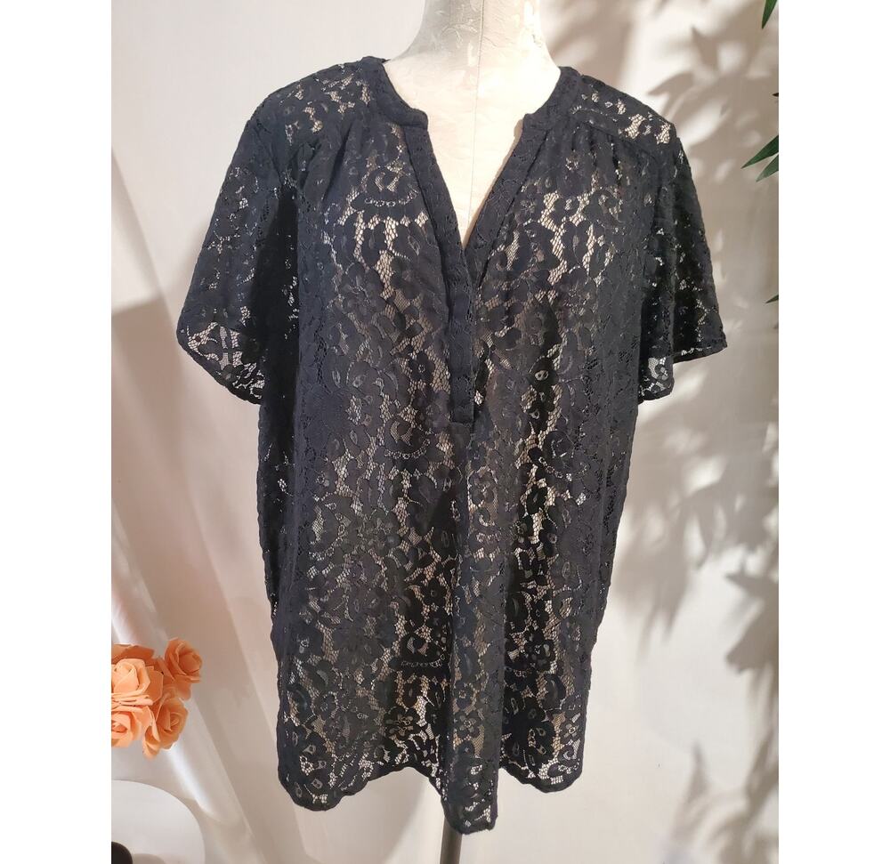 Torrid Sheer Lace Popover Button Short Sleeve Top Size 3 US 3X Black Goth Layer